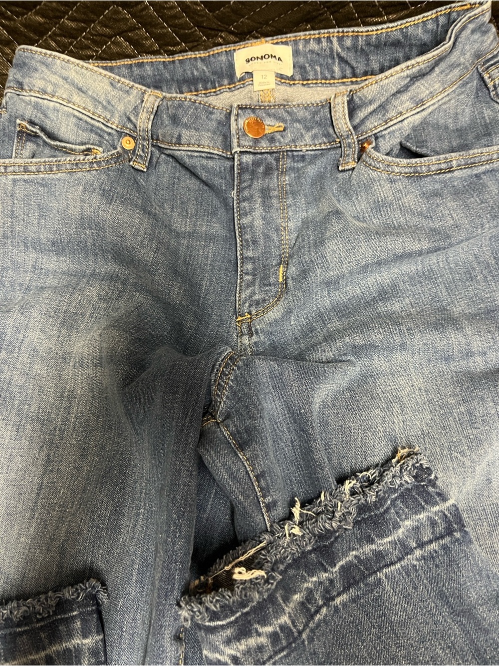 Sonoma Light Blue Woman’s Straight Jeans with Frayed Hem